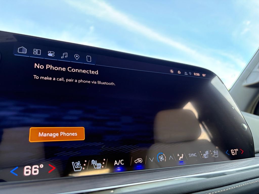 New 2026 Chevrolet Suburban Premier image 17