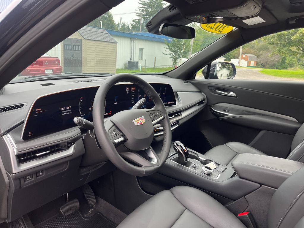 Used 2025 Cadillac XT4 Premium Luxury AWD/4WD image 15
