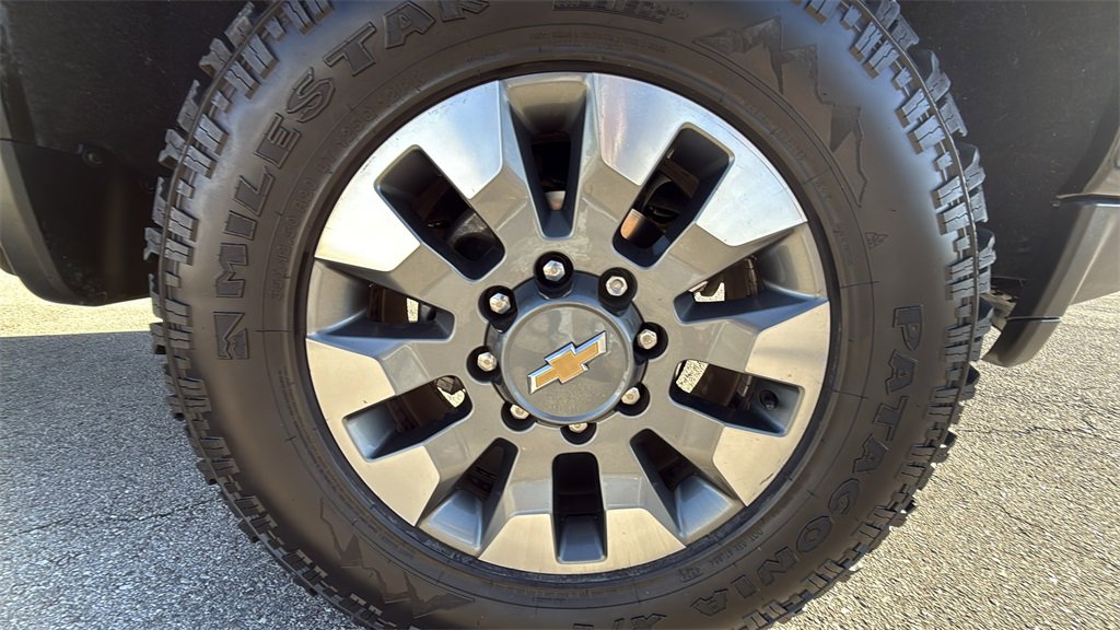 Used 2023 Chevrolet Silverado 2500 Custom w/ Custom Convenience Package image 33