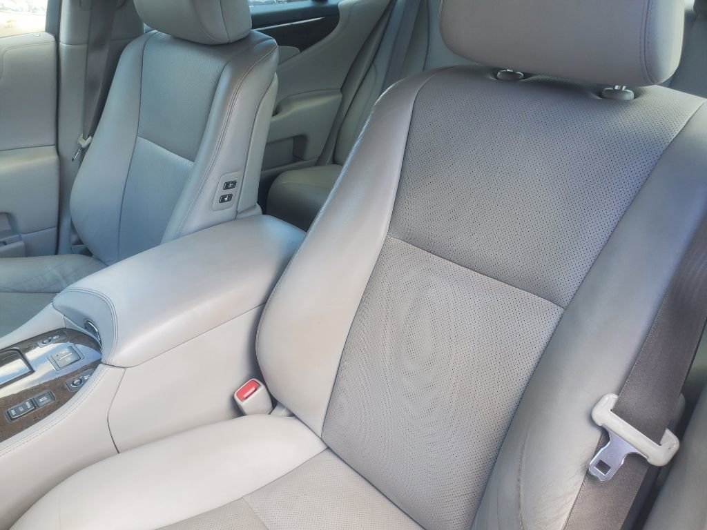 Used 2008 Lexus LS 460 Base image 18