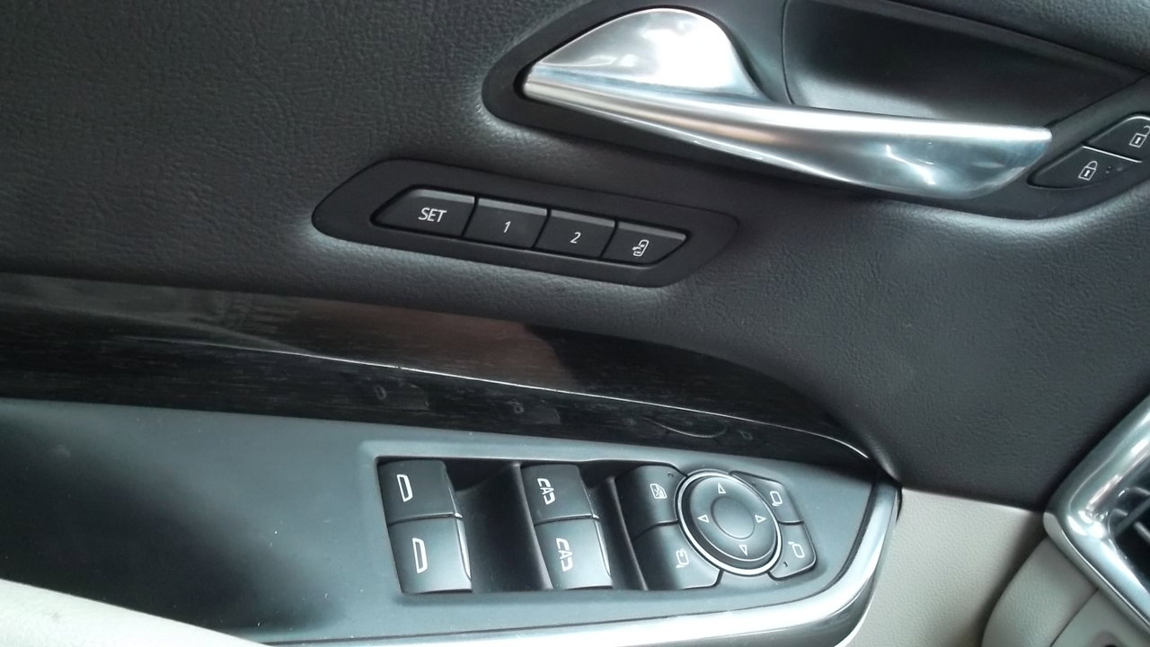 Used 2021 Cadillac XT4 Premium Luxury image 15