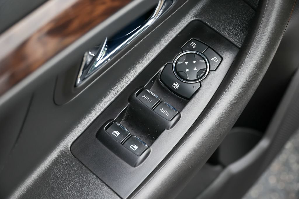 Used 2019 Ford Taurus Limited AWD/4WD image 5