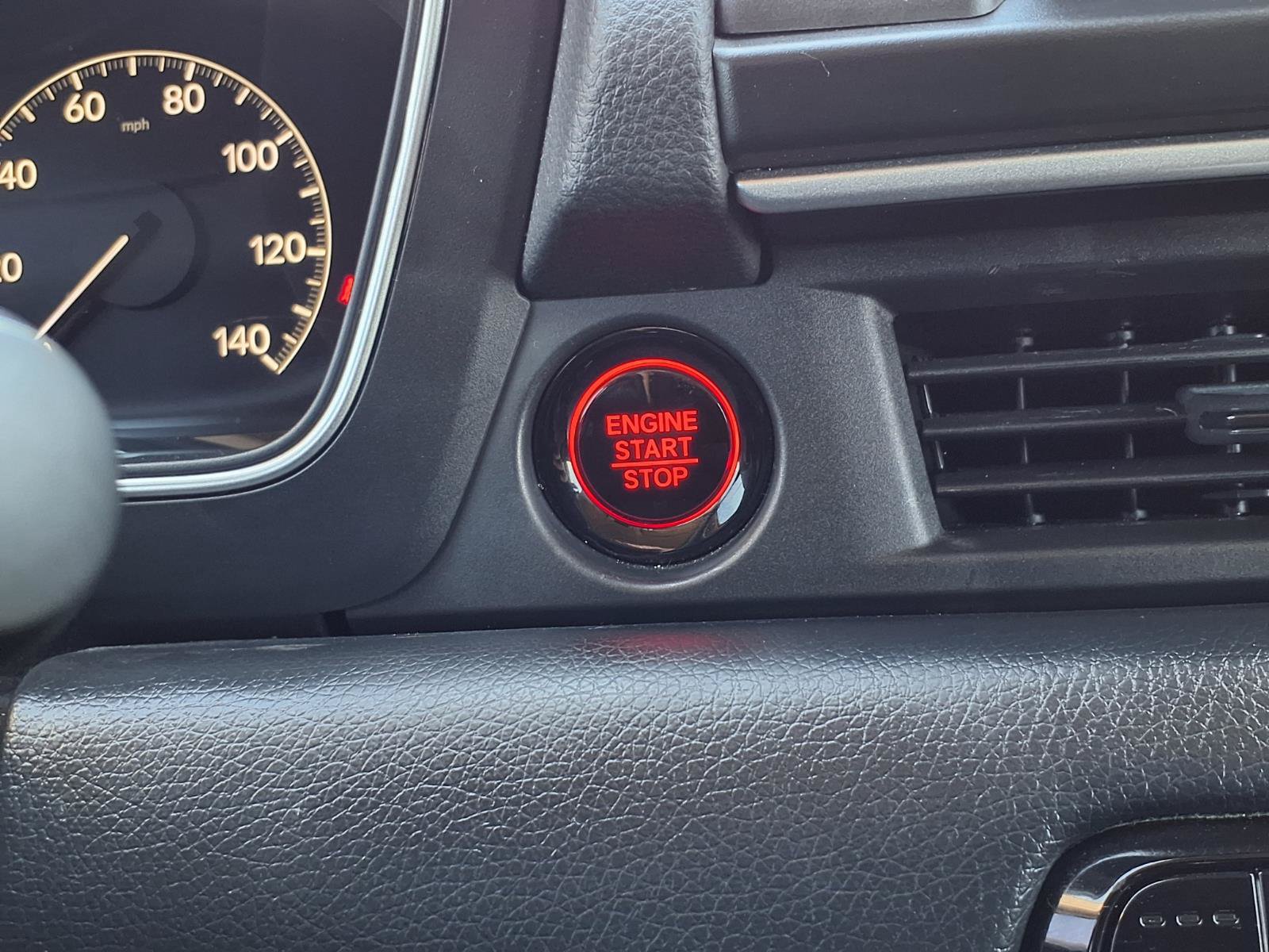Used 2025 Honda Pilot EX-L image 13