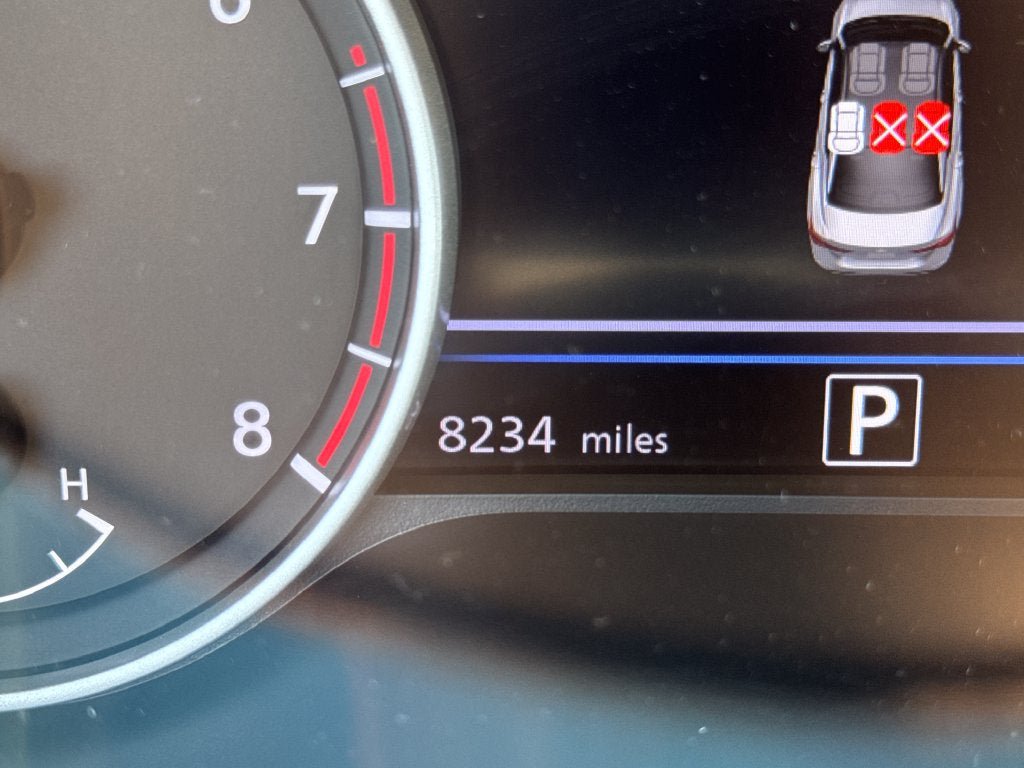 Used 2025 Nissan Sentra SR FWD image 22