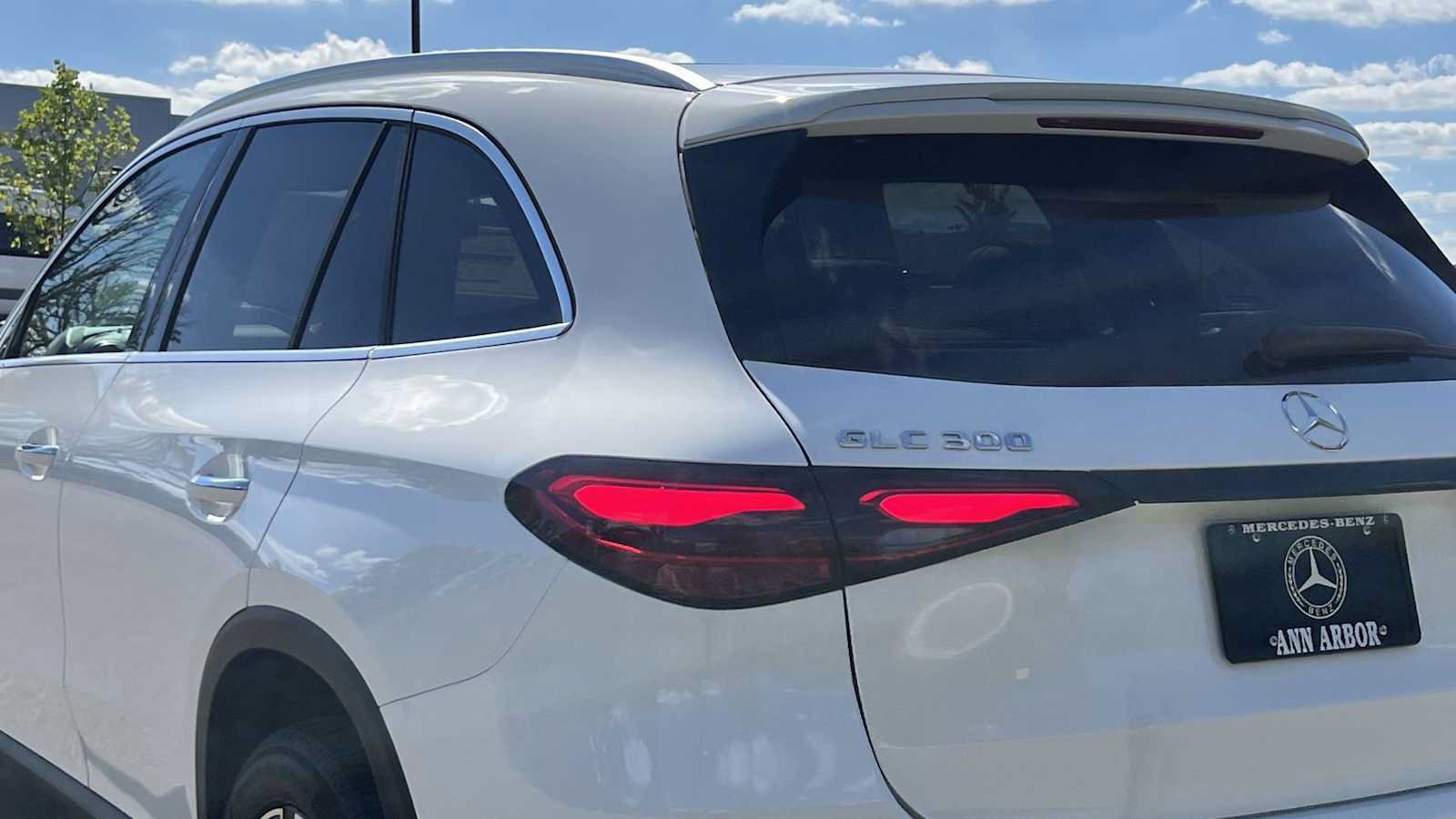 New 2026 Mercedes-Benz GLC 300 4MATIC image 18