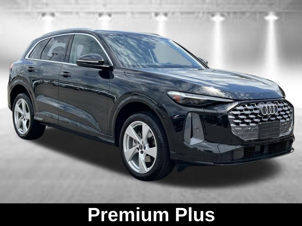 Certified 2025 Audi Q5 Premium AWD/4WD image 6