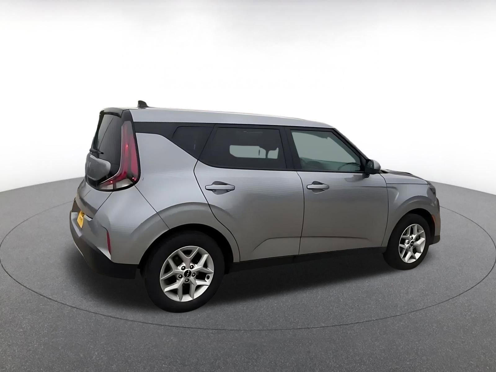 Used 2024 Kia Soul LX w/ Option Group 015 FWD image 14