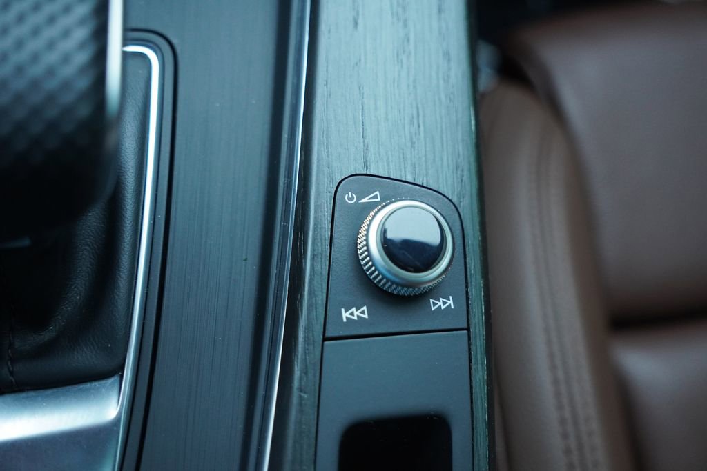 Used 2019 Audi A4 2.0T Premium Plus w/ Premium Plus Package image 30