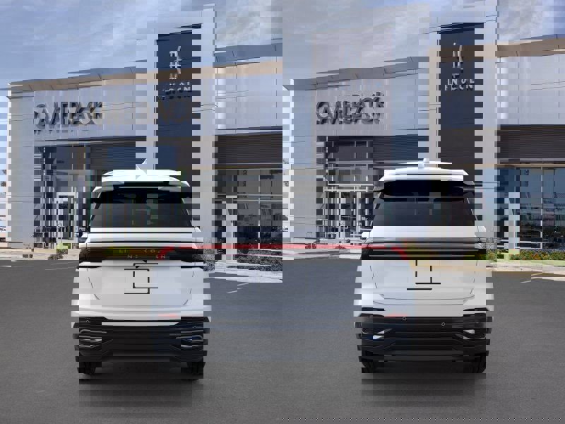 New 2026 Lincoln Nautilus Premier image 27