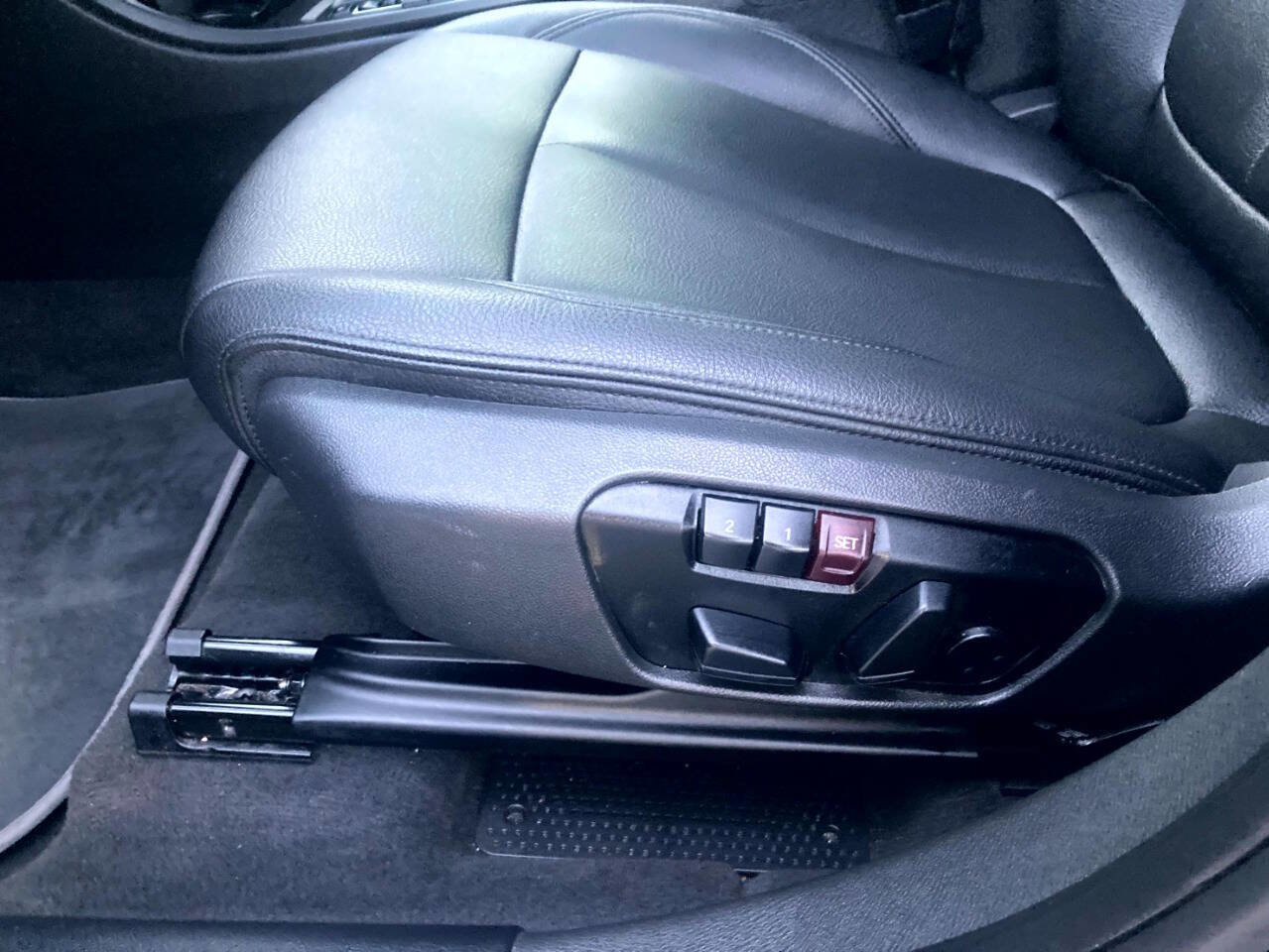 Used 2021 BMW X1 xDrive28i w/ Premium Package image 15