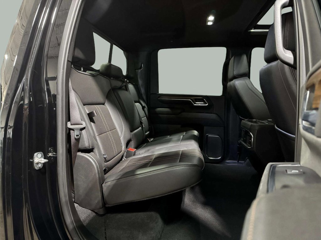 Used 2024 Chevrolet Silverado 2500 High Country w/ High Country Premium Package image 20