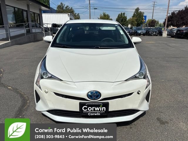 Used 2018 Toyota Prius Two w/ Prius Two Safety Plus Package FWD image 2