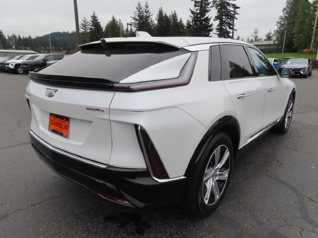 Certified 2024 Cadillac Lyriq Tech AWD/4WD image 8
