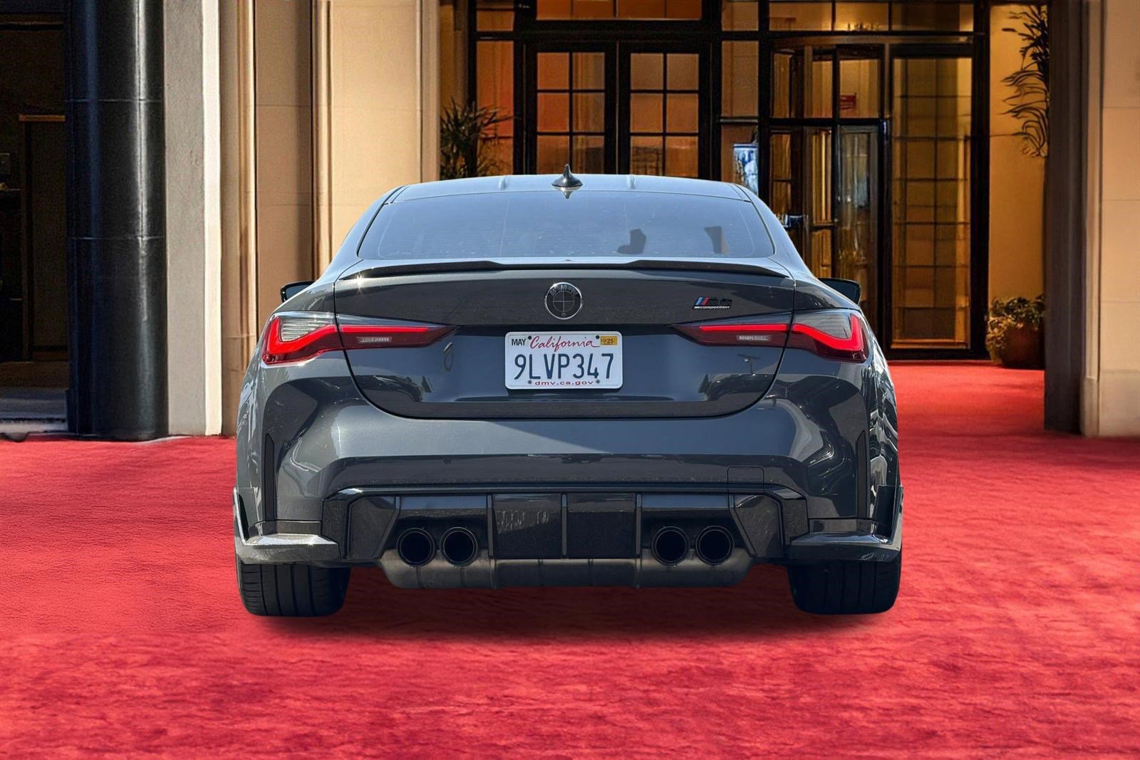 Used 2021 BMW M4 Competition w/ M Carbon Exterior Package RWD image 9