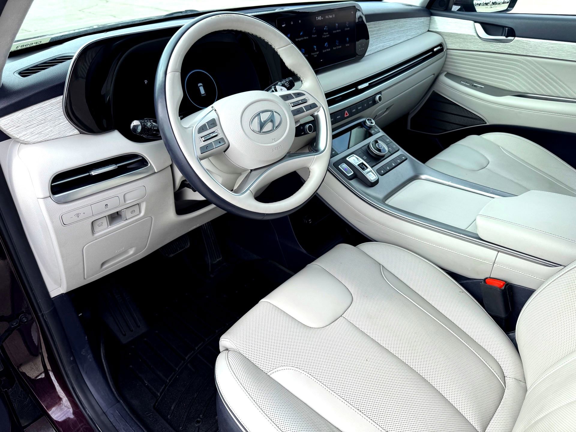 Used 2024 Hyundai Palisade Calligraphy image 11