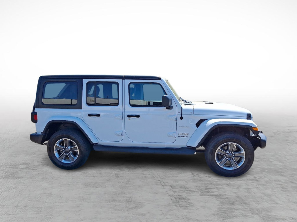 Used 2022 Jeep Wrangler Unlimited Sahara w/ Cold Weather Group AWD/4WD image 6