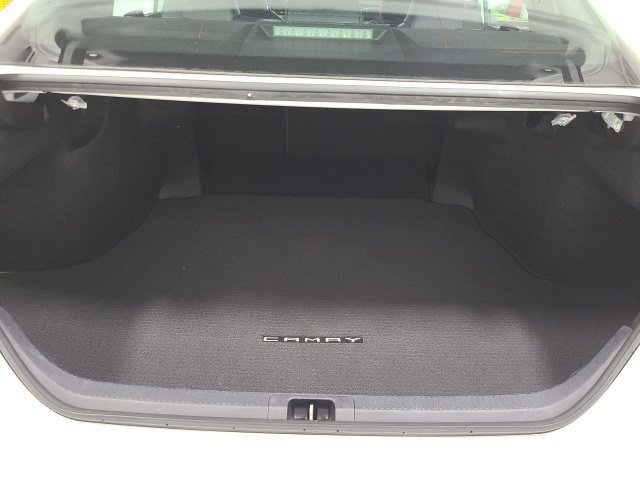 Used 2024 Toyota Camry SE FWD image 33
