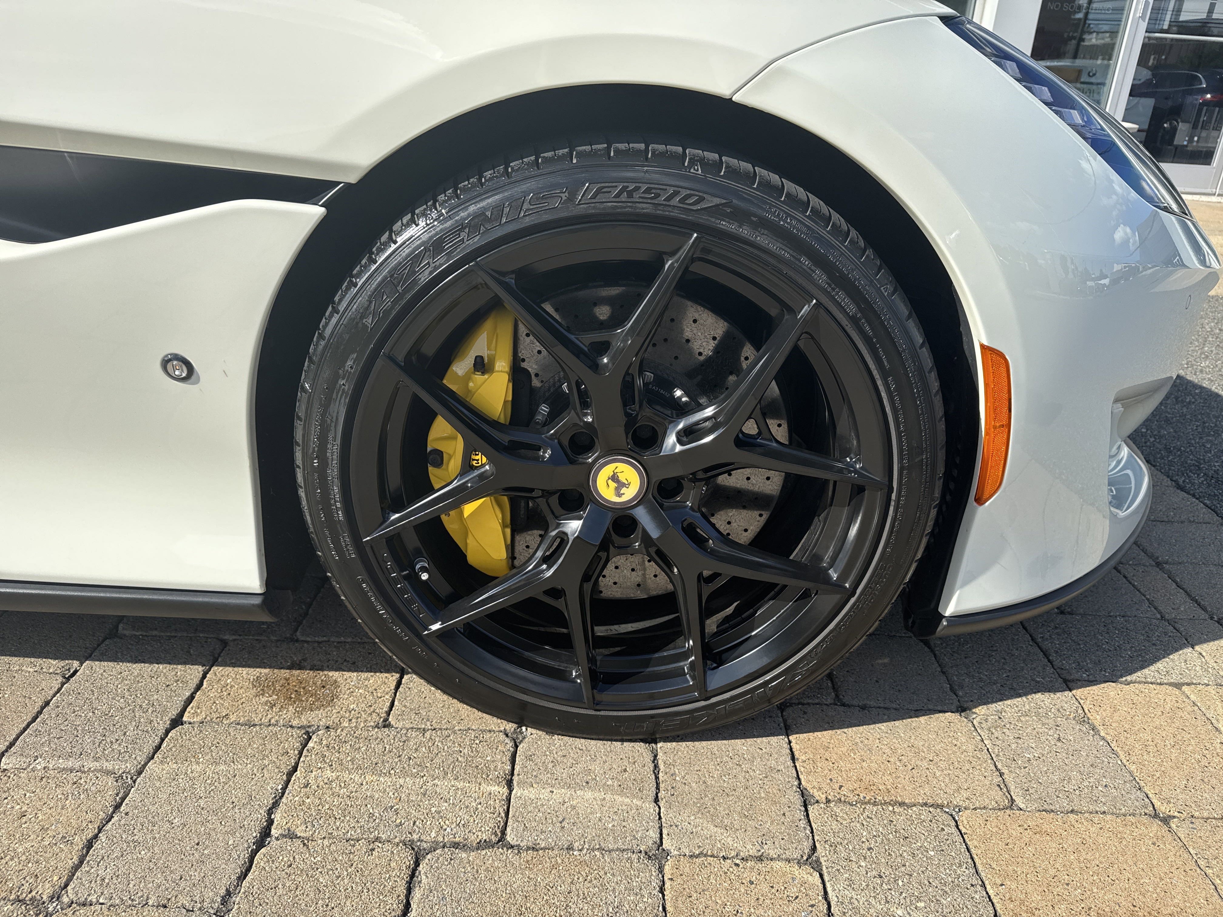 Used 2019 Ferrari Portofino image 30