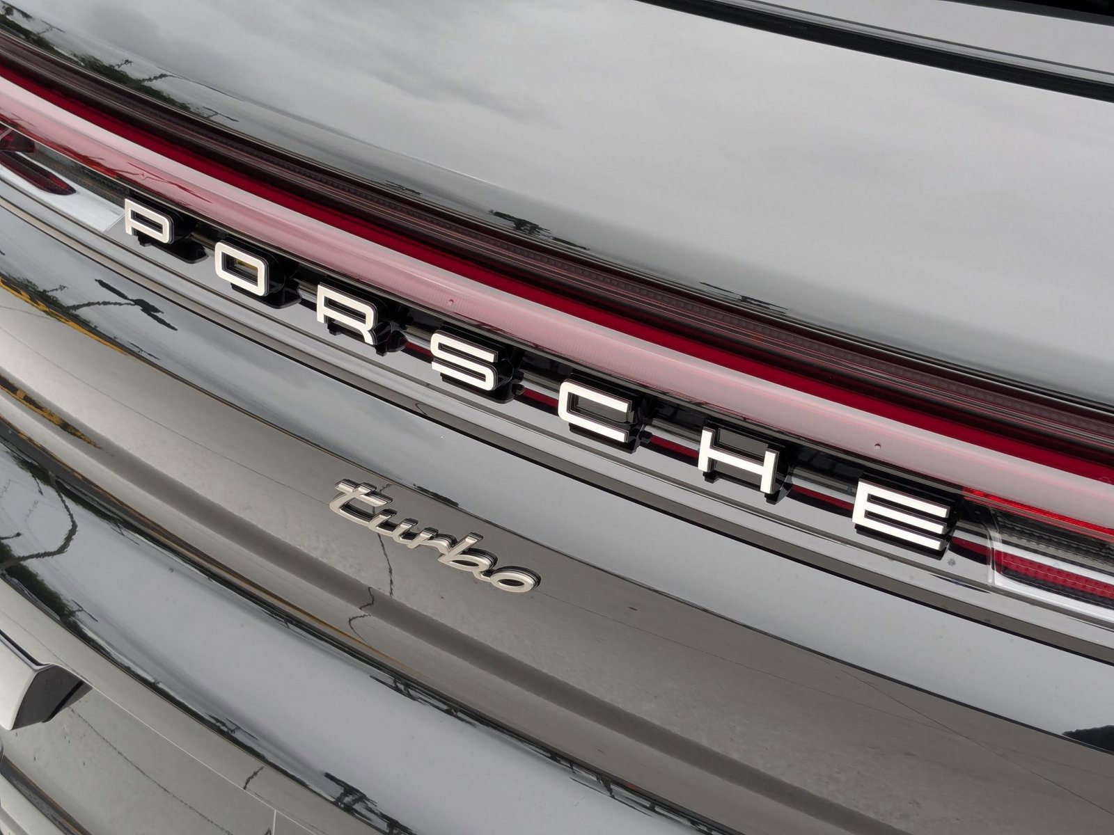 New 2025 Porsche Cayenne Turbo image 12