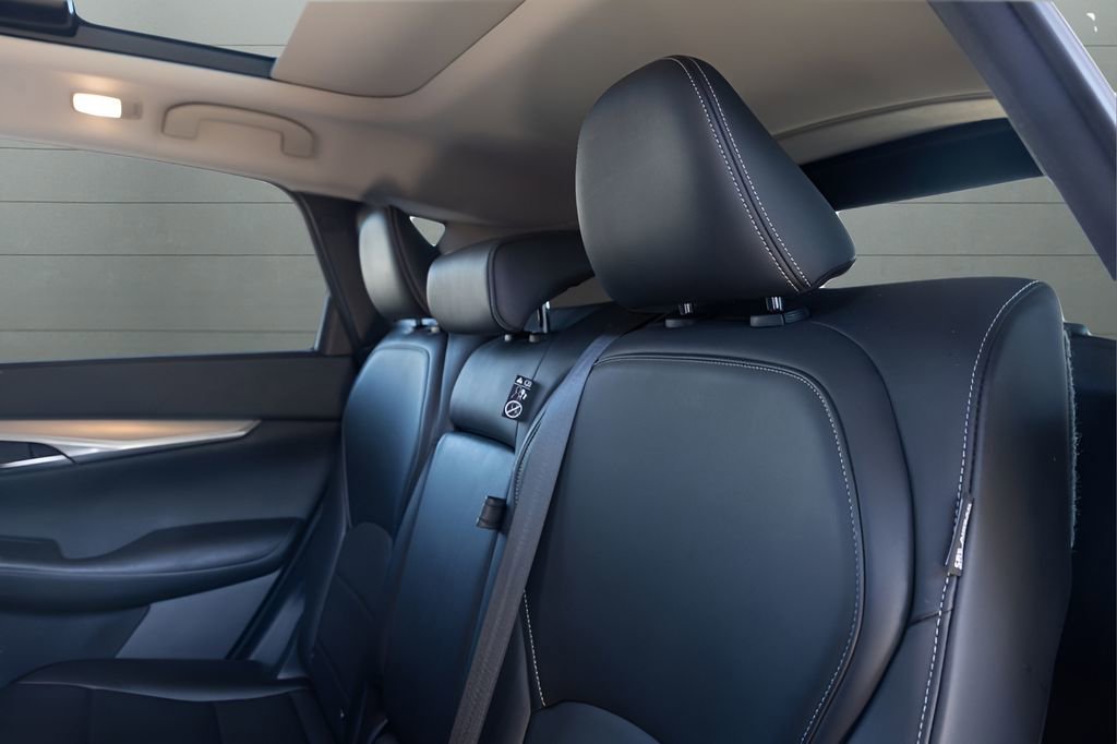 Used 2021 INFINITI QX50 Luxe AWD/4WD image 54