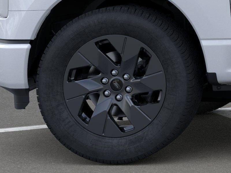 New 2025 Ford F150 Lightning Flash AWD/4WD image 19