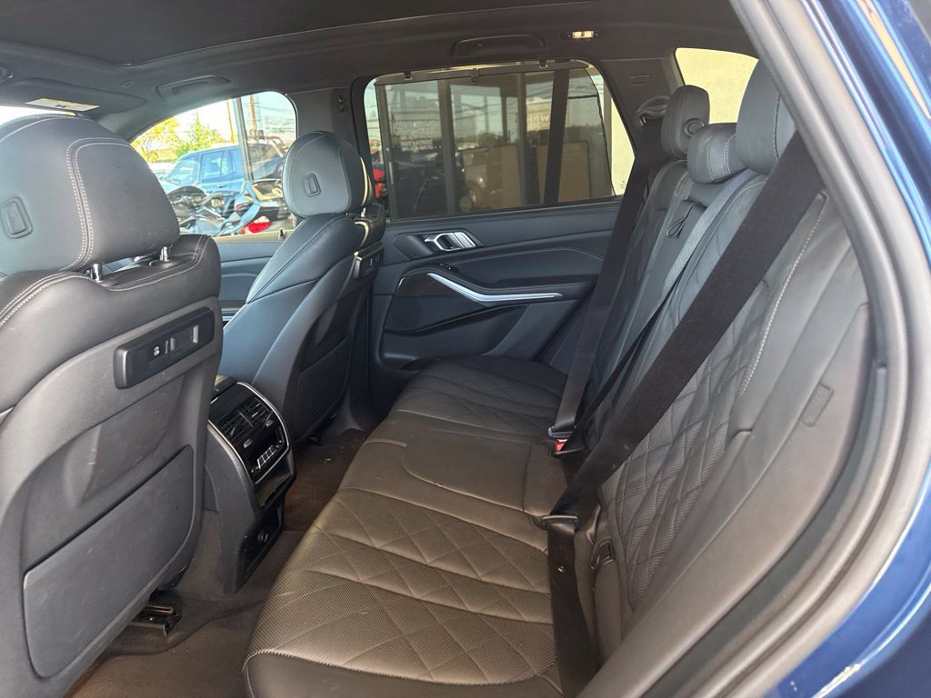 Used 2023 BMW X5 xDrive45e w/ Executive Package AWD/4WD image 13