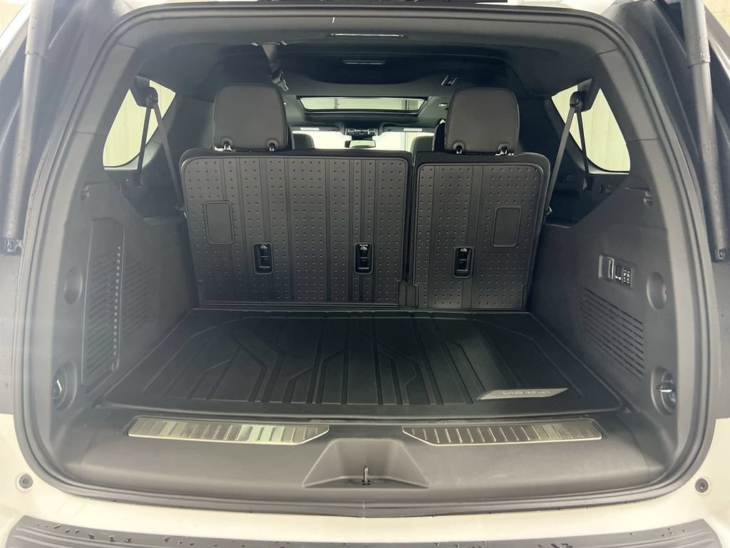 New 2026 Chevrolet Suburban Z71 w/ Z71 Off-Road Package AWD/4WD image 26