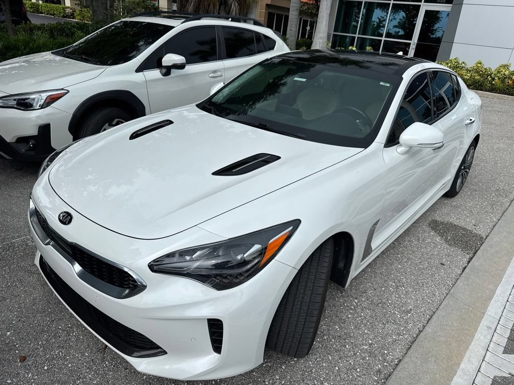 Used 2019 Kia Stinger Premium AWD/4WD image 2