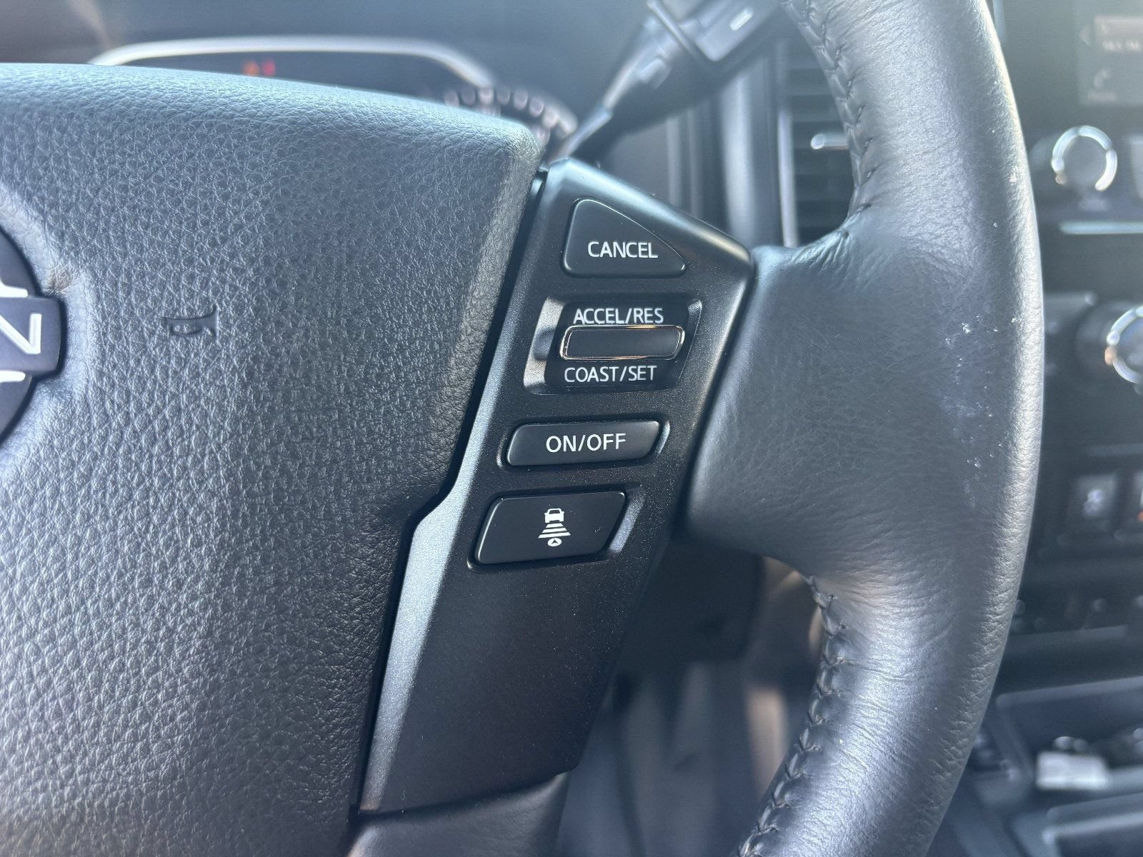 Certified 2024 Nissan Titan SV w/ SV Convenience Package AWD/4WD image 54