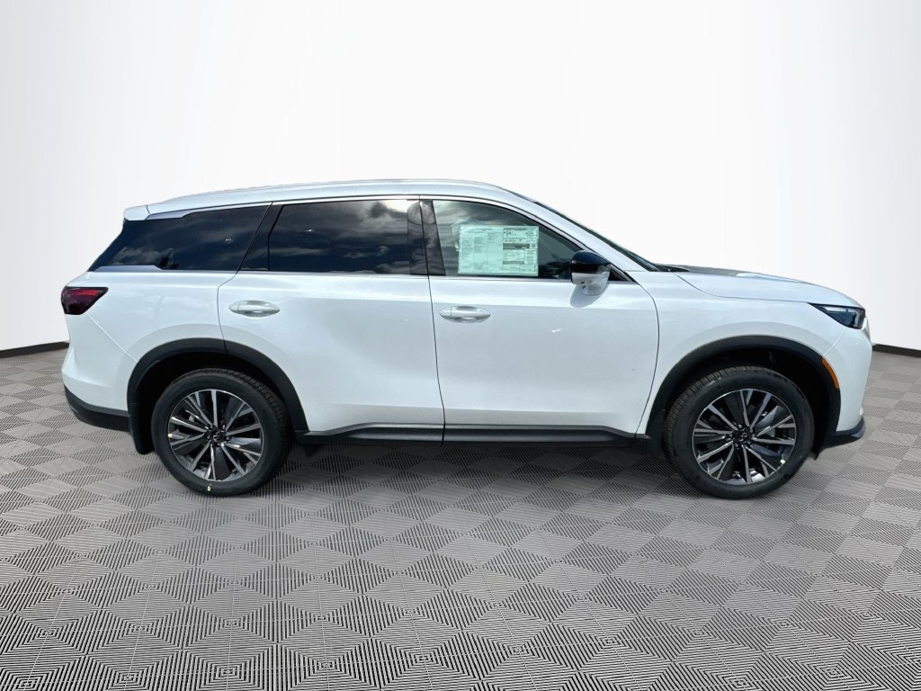 New 2027 INFINITI QX60 Luxe w/ Cargo Package FWD image 4