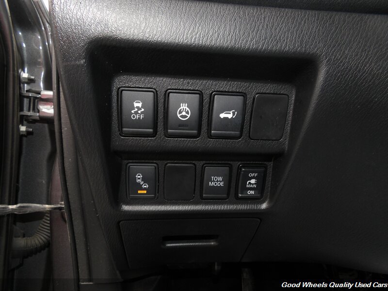 Used 2019 Nissan Pathfinder Platinum AWD/4WD image 30