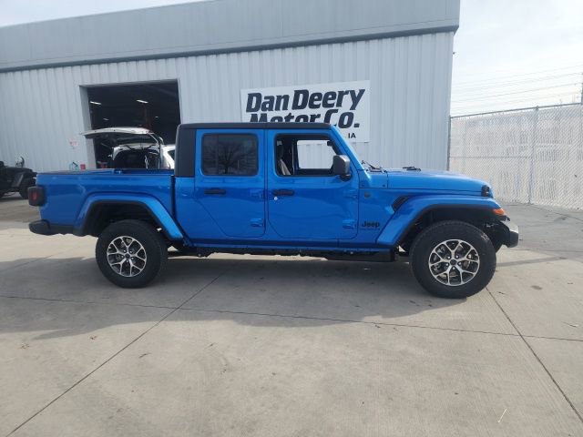 New 2026 Jeep Gladiator Sport image 11