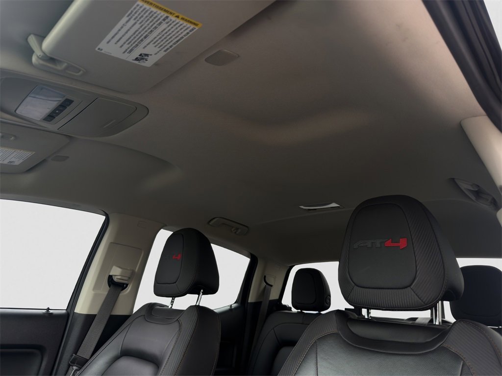 Used 2022 GMC Canyon AT4 image 28