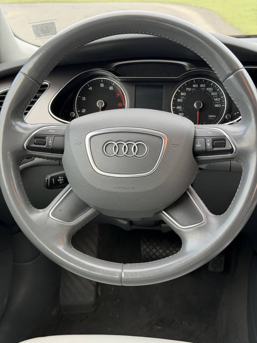 Used 2013 Audi A4 2.0T Premium w/ Convenience Pkg AWD/4WD image 17