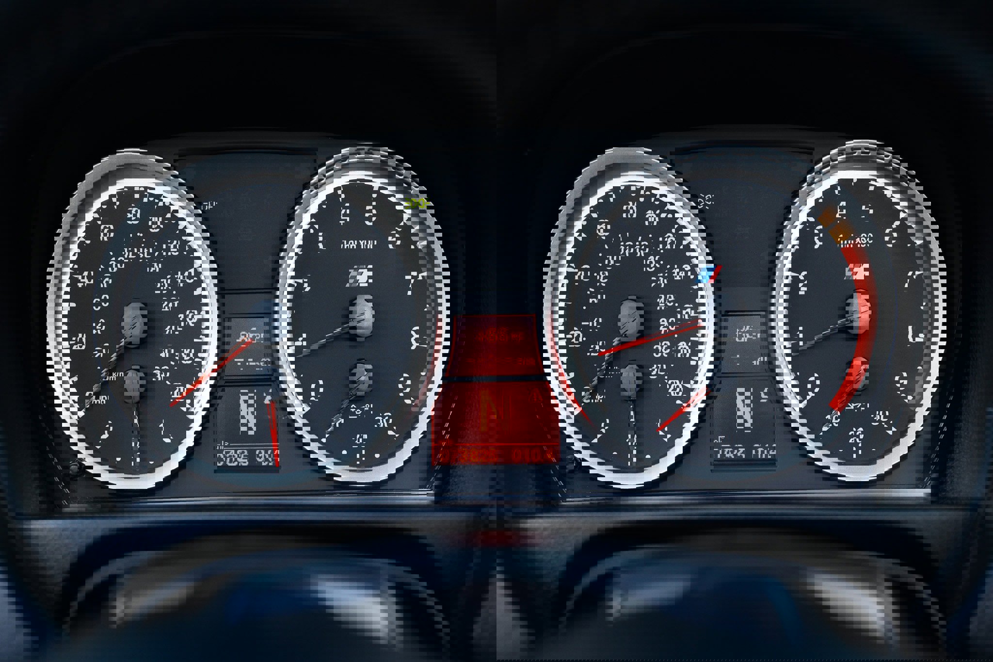 Used 2013 BMW M3 Convertible image 33