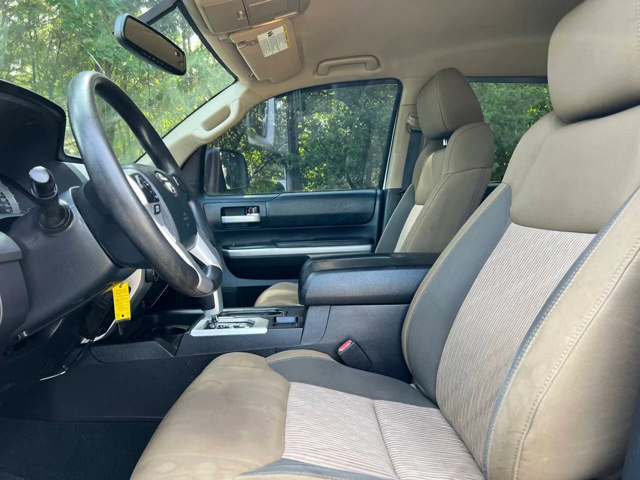 Used 2015 Toyota Tundra SR5 w/ SR5 Upgrade Package image 10