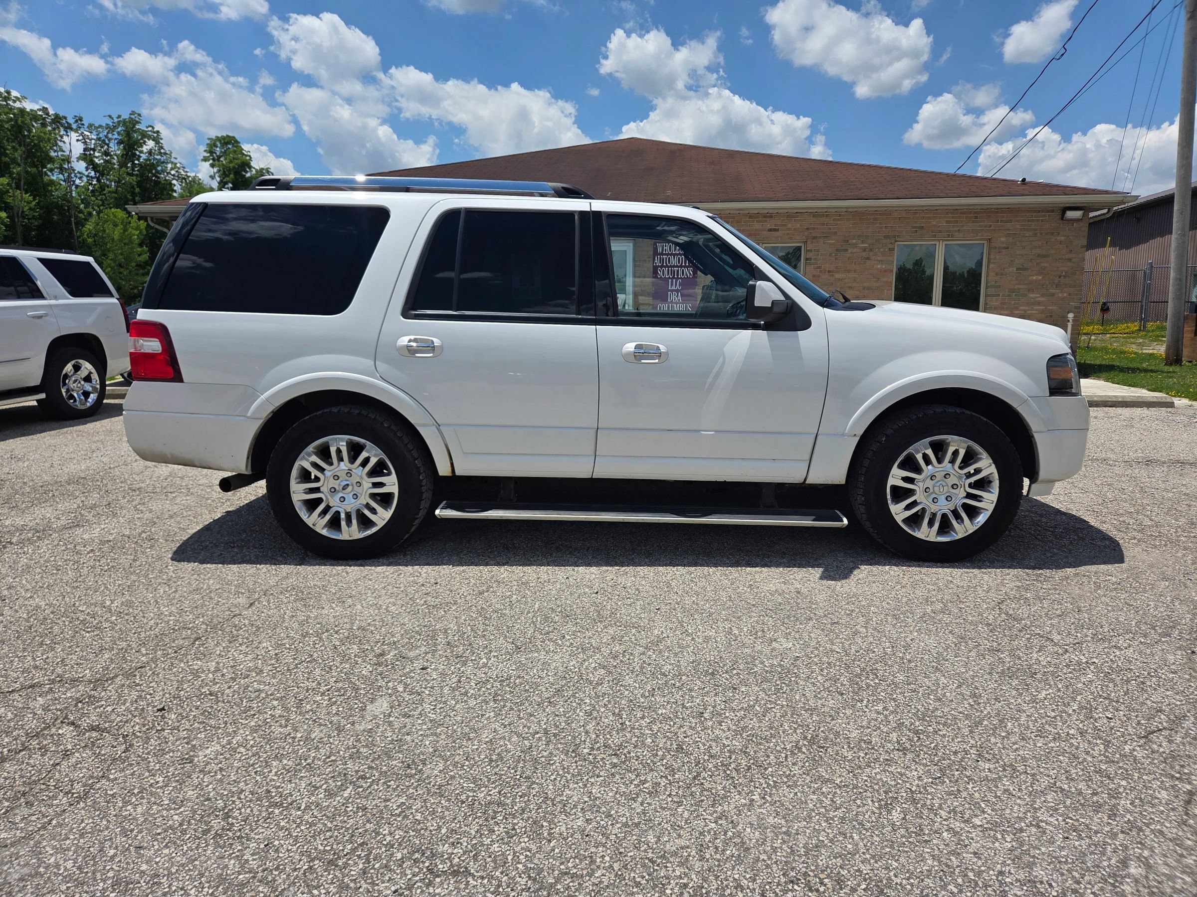 Used 2013 Ford Expedition Limited AWD/4WD image 4