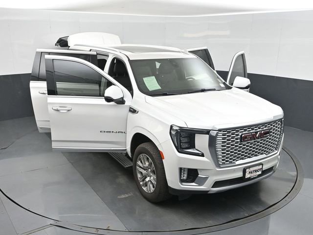 Used 2022 GMC Yukon XL Denali AWD/4WD image 51
