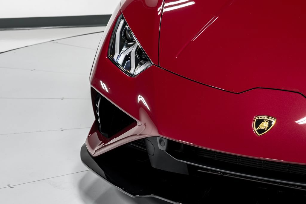 Used 2022 Lamborghini Huracan EVO RWD image 46