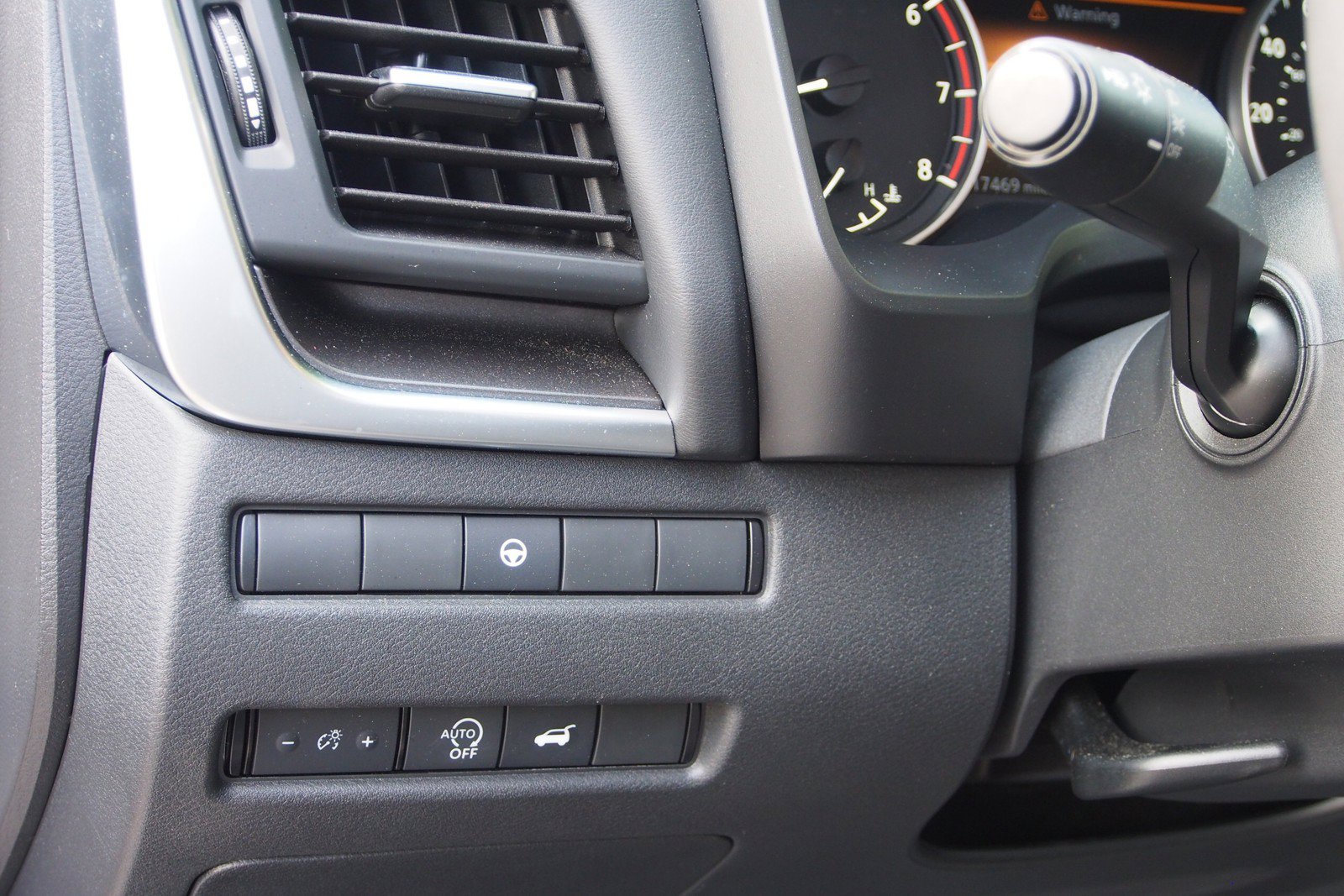 Used 2023 Nissan Rogue SV w/ SV Premium B Package AWD/4WD image 20