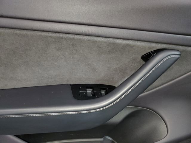 Used 2019 Tesla Model 3 Standard Range Plus image 20