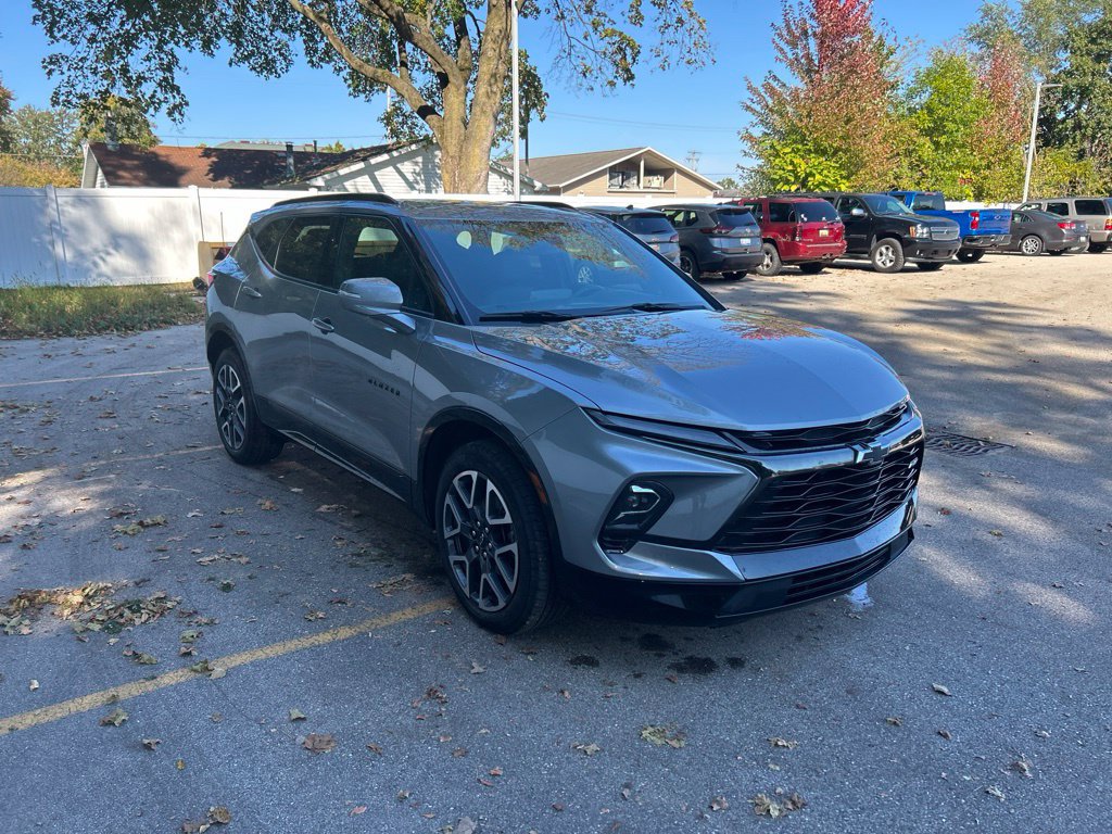 Used 2024 Chevrolet Blazer RS w/ Enhanced Convenience Package AWD/4WD image 4