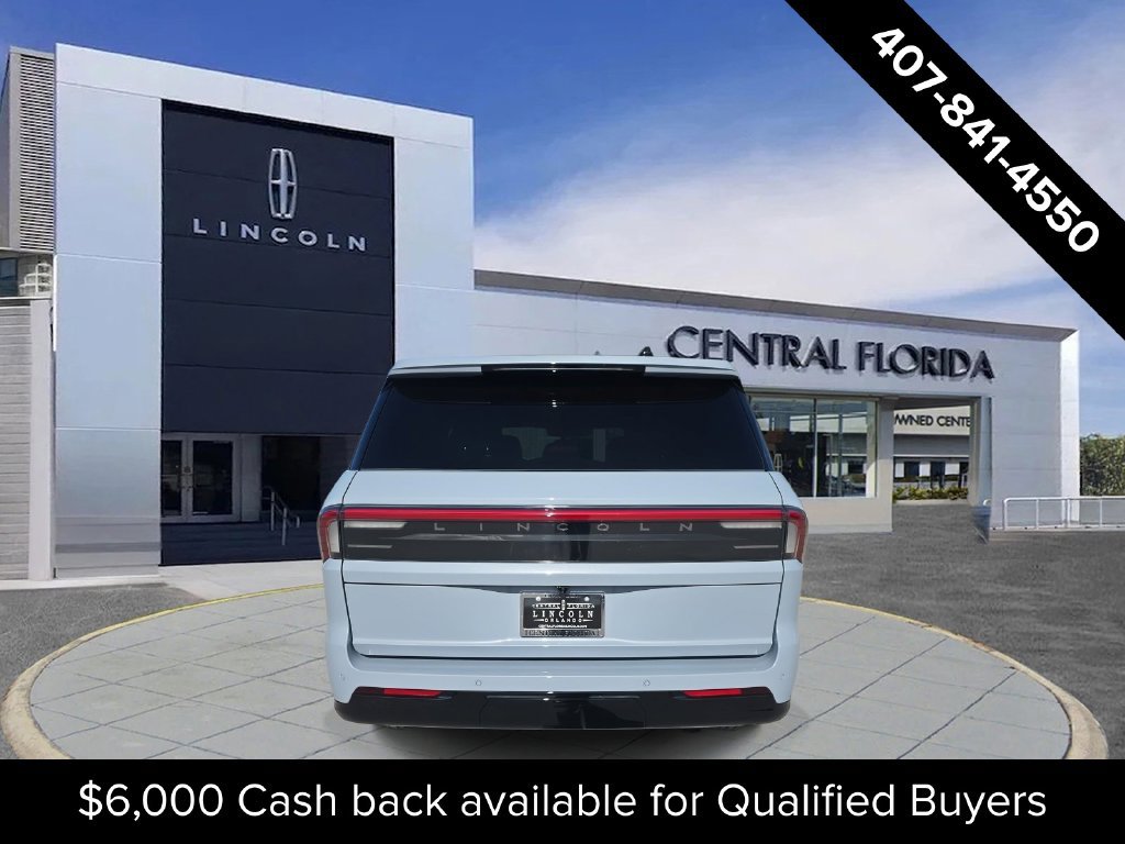 New 2026 Lincoln Navigator Reserve w/ Jet Appearance Package AWD/4WD image 3