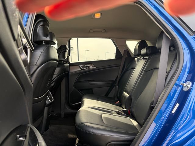 Used 2023 Kia Sportage EX image 15