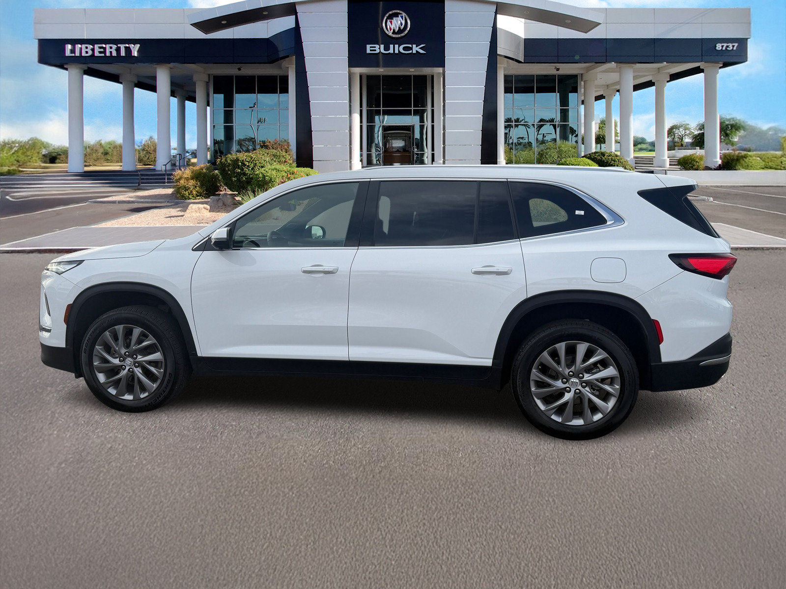 Used 2025 Buick Enclave Preferred FWD image 6