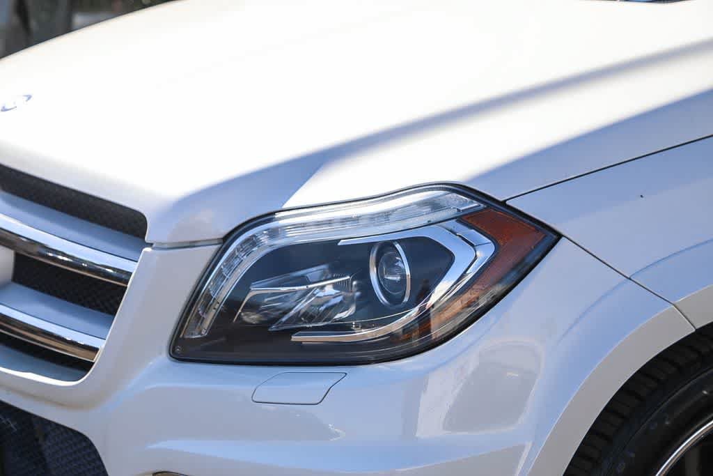 Used 2014 Mercedes-Benz GL 550 4MATIC image 7