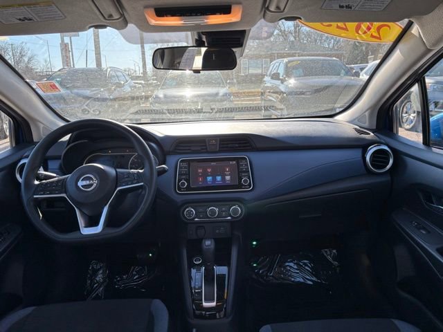 Used 2023 Nissan Versa SV image 29
