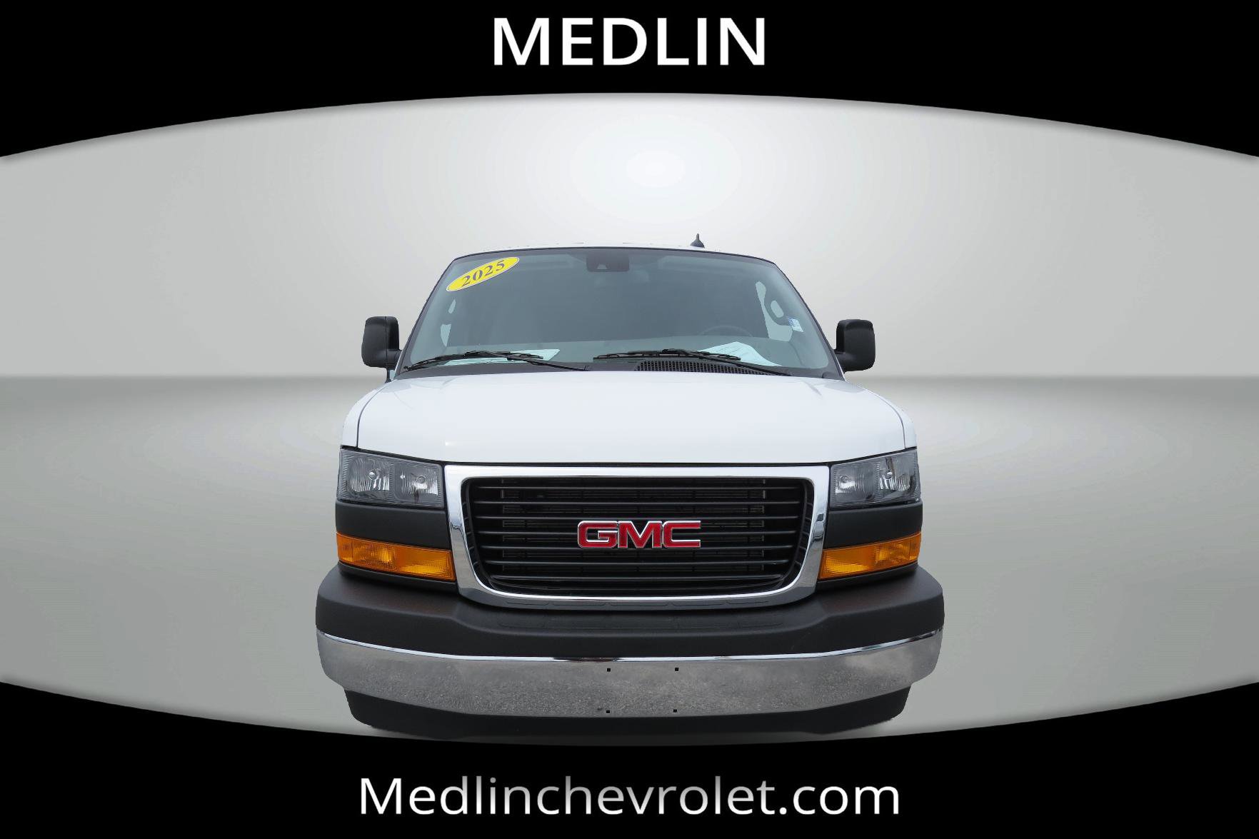 Used 2025 GMC Savana 3500 Work Van 3D Cargo Van w/ Driver Convenience Package image 4