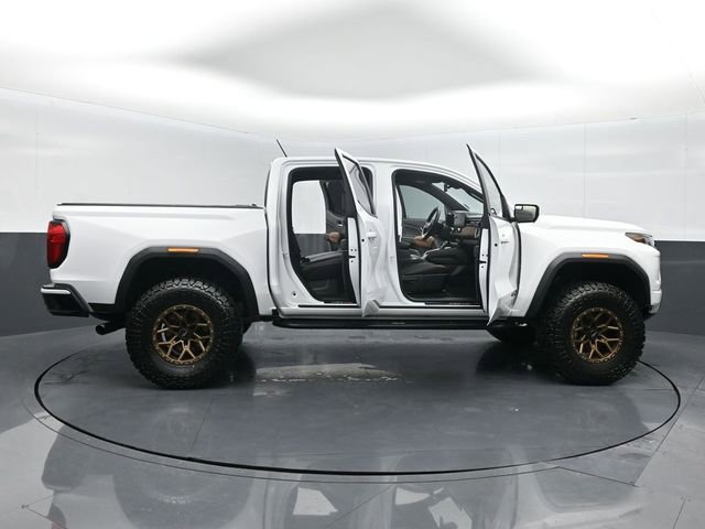 Used 2023 GMC Canyon AT4 w/ Technology Package image 27