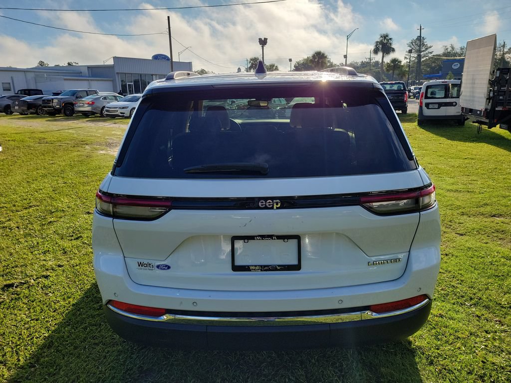 Used 2022 Jeep Grand Cherokee Limited RWD image 10